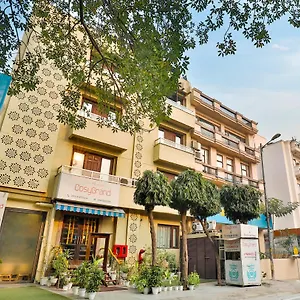 Hotel Cosy Grand, Chanakyapuri By The Cosy, New Delhi
