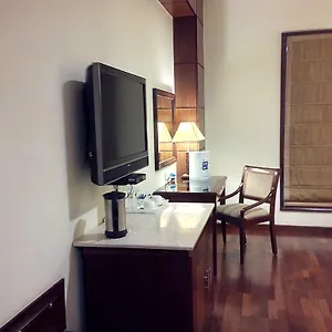 Hotel The Ocean Pearl Retreat, New Delhi