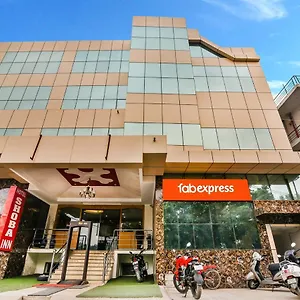 Hotel Fabexpress Grand Shoba, New Delhi
