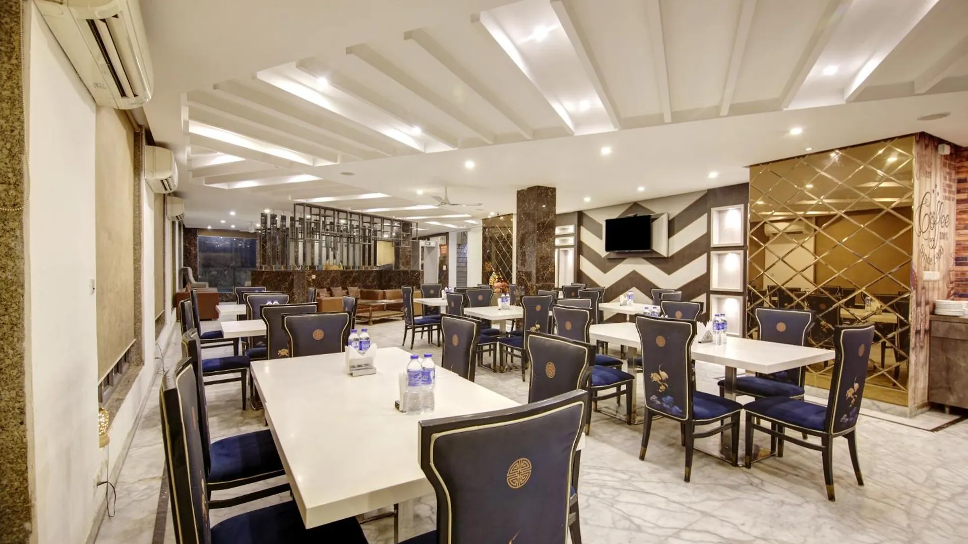 Hotel Almati Inn - Near Delhi Airport New Delhi