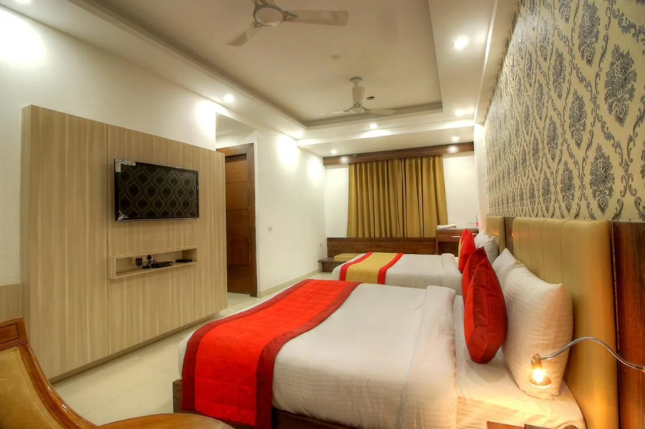 Hotel Almati Inn - Near Delhi Airport New Delhi