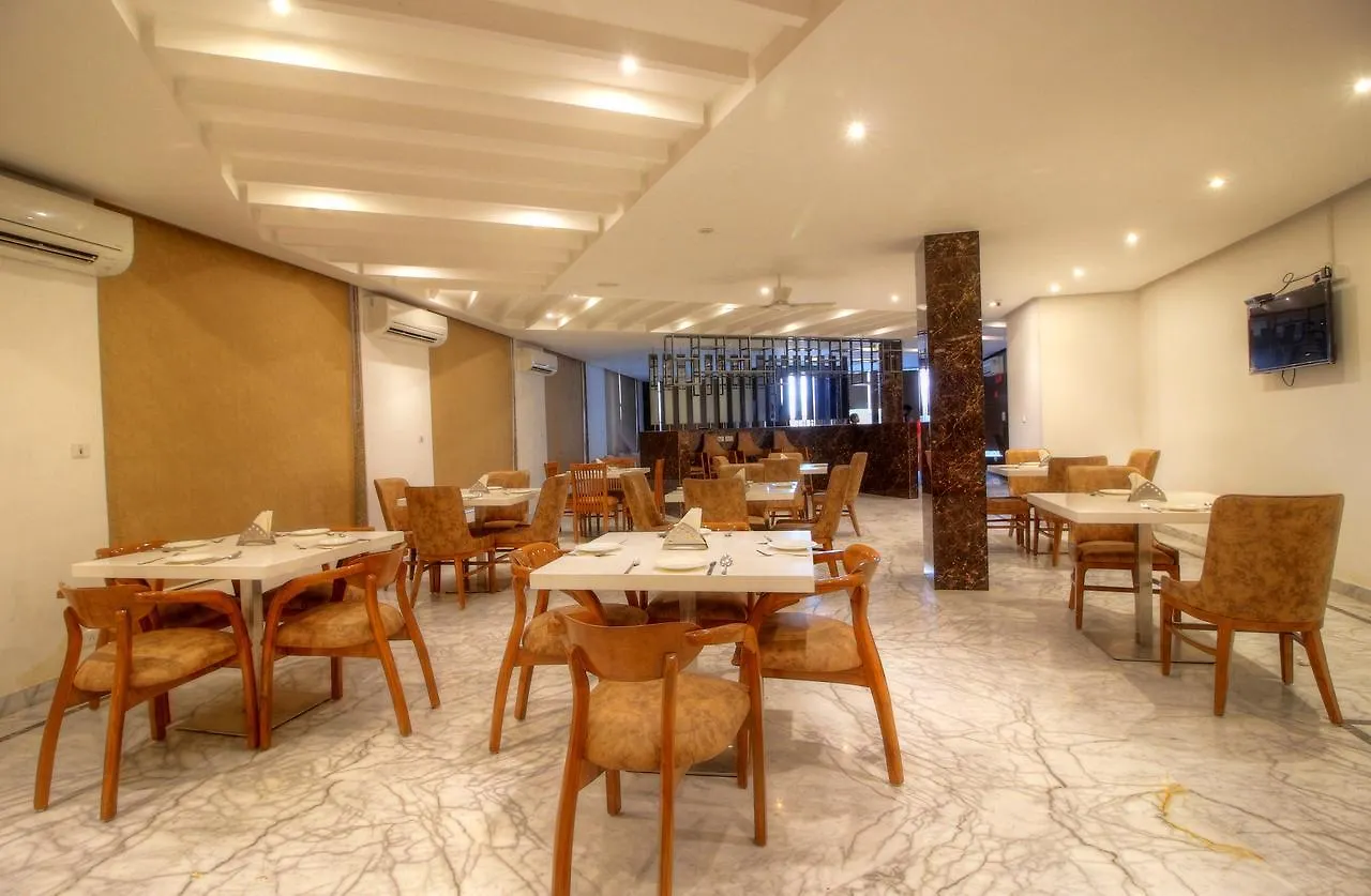 Hotel Almati Inn - Near Delhi Airport New Delhi 3*,  India