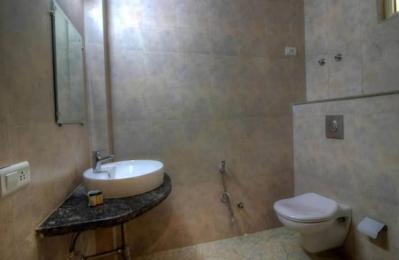 Hotel Almati Inn - Near Delhi Airport New Delhi