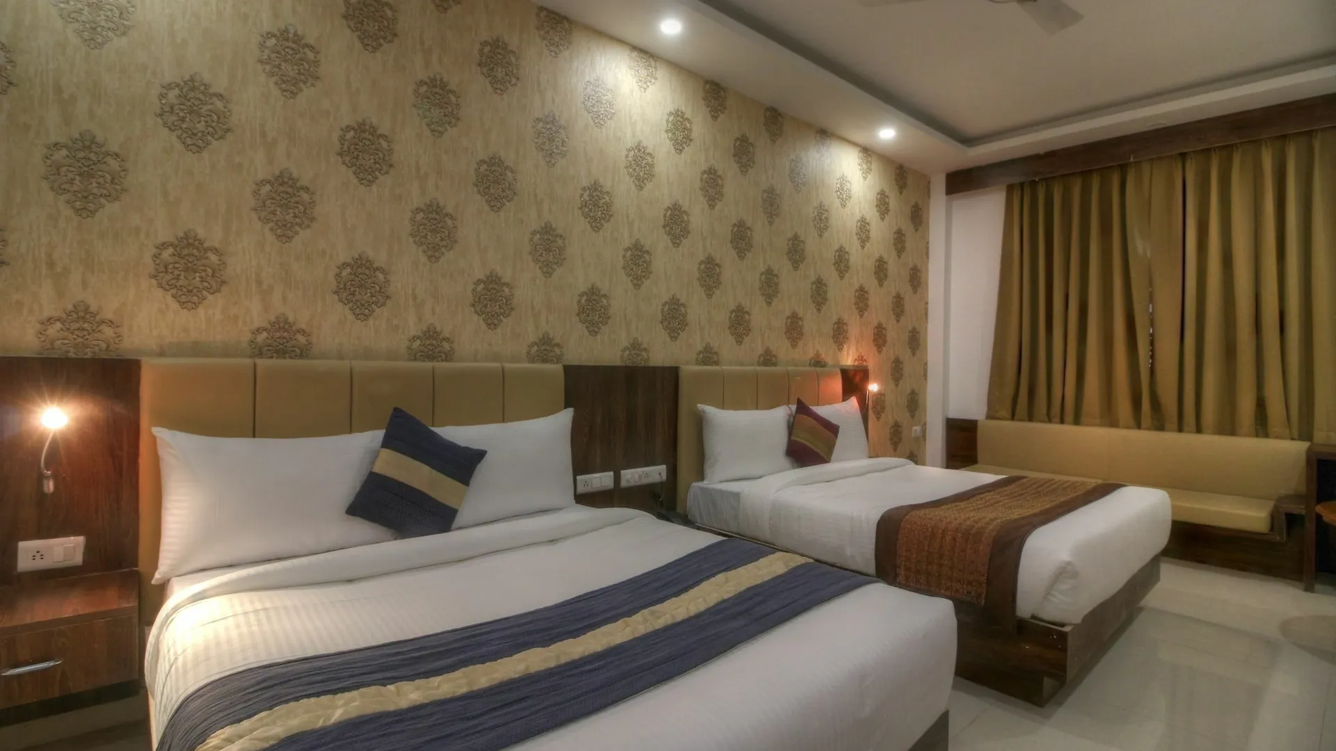Hotel Almati Inn - Near Delhi Airport New Delhi India