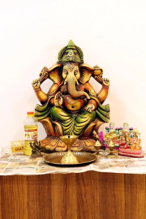 Hotel Almati Inn - Near Delhi Airport New Delhi
