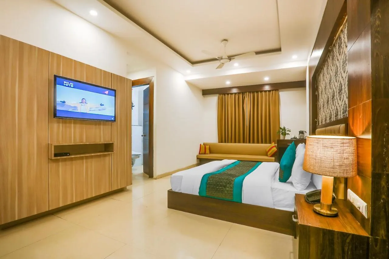 Hotel Almati Inn - Near Delhi Airport New Delhi